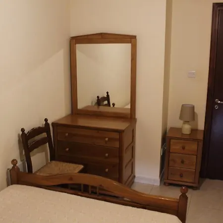 Rodoulas Village House *